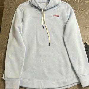 Vineyard Vines blue pullover size medium